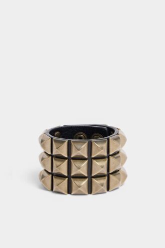 Armband met studs over het hele oppervlak