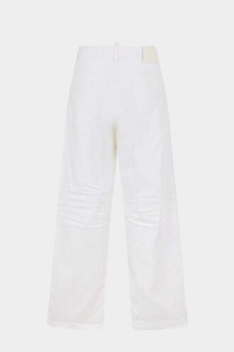 Baggy jeans, in de massa geverfd