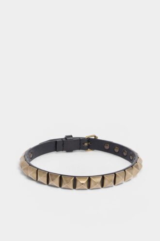 Choker met studs over de hele lengte
