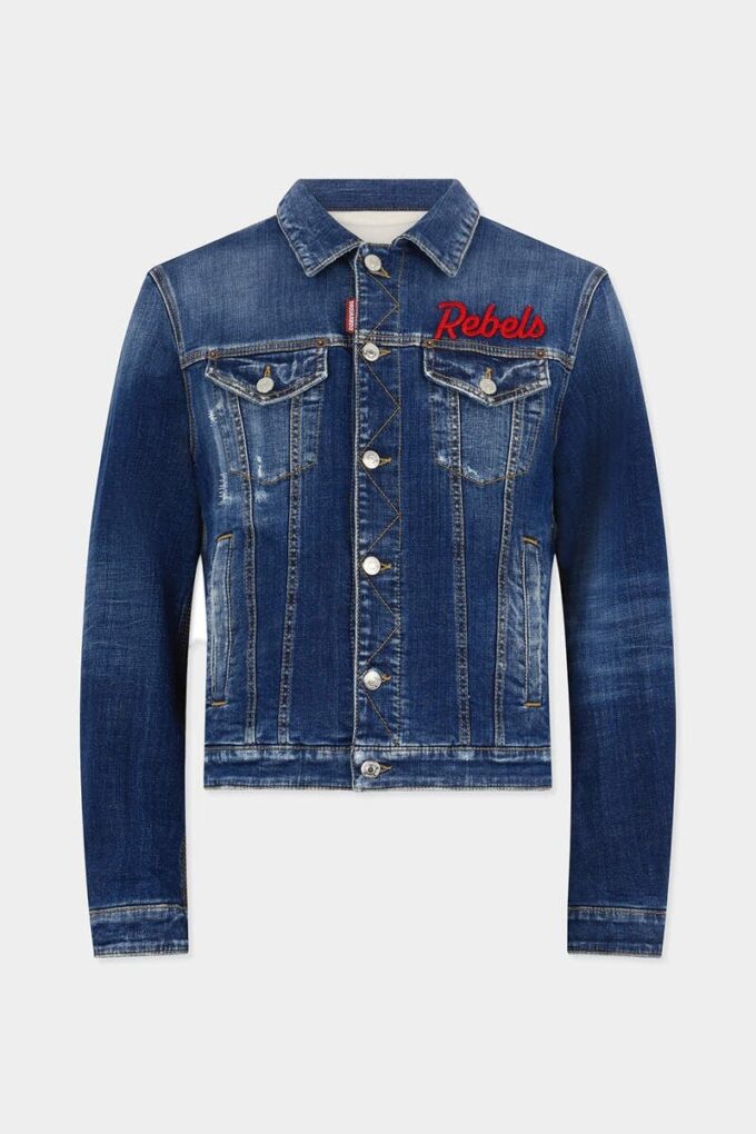 Donkere rokerjas over jeansjas Donkere rokerjas over jeansjas