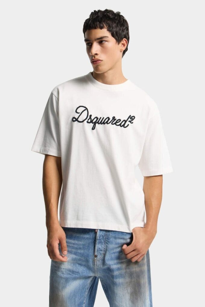 Dsquared2 geborduurd T-shirt met losse pasvorm Dsquared2 geborduurd T-shirt met losse pasvorm