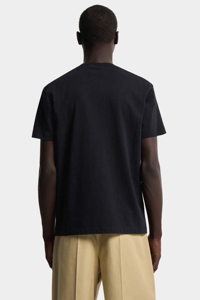 Dsquared2 T-shirt met logo-plaatje en coole pasvorm Dsquared2 T-shirt met logo-plaatje en coole pasvorm