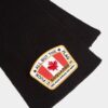 Gebreide sjaal met Canadese vlag Gebreide sjaal met Canadese vlag