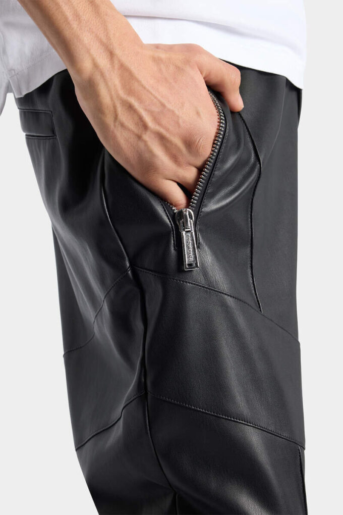 Joggingbroek van imitatieleer Joggingbroek van imitatieleer