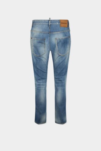 Licht gewaschene Skater Jean