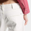 Loszittende Twst-Jeans, in de massa geverfd Loszittende Twst-Jeans, in de massa geverfd