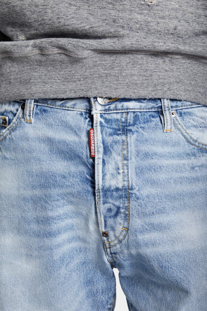 Marineblauwe korte broek met lichte wassing