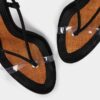 Sandalen met dubbele hak Sandalen met dubbele hak