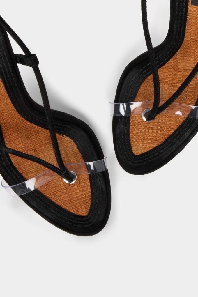 Sandalen met dubbele hak Sandalen met dubbele hak