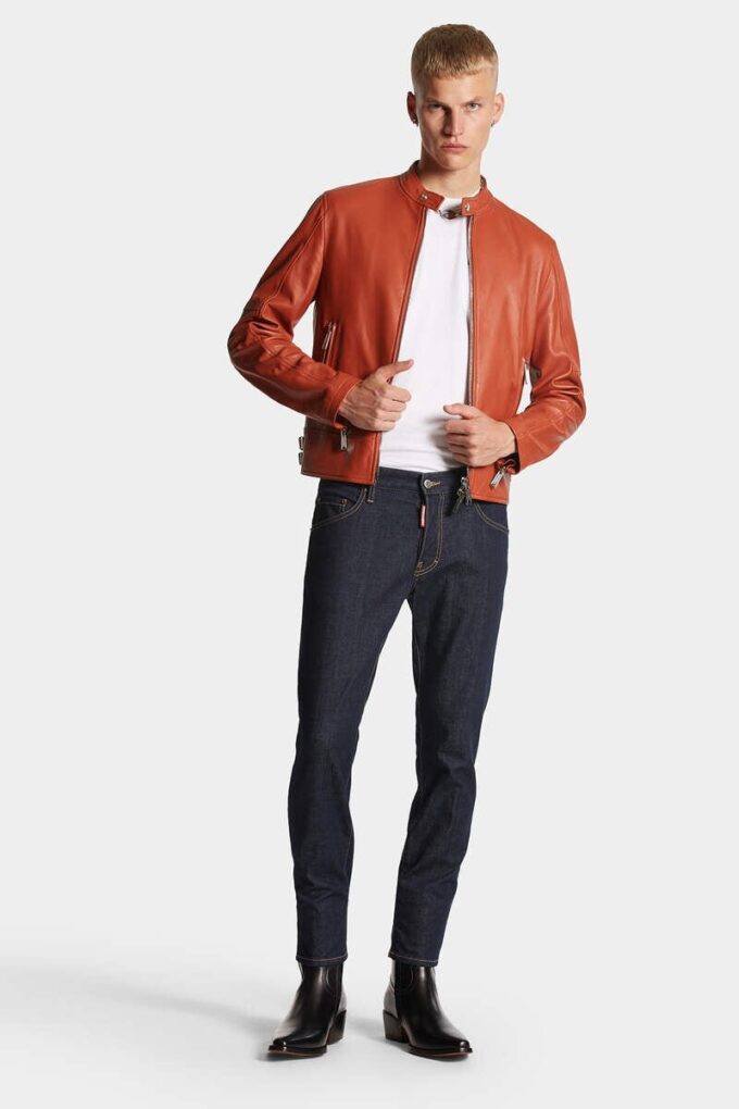 Skater Jean met donkere wassing Skater Jean met donkere wassing