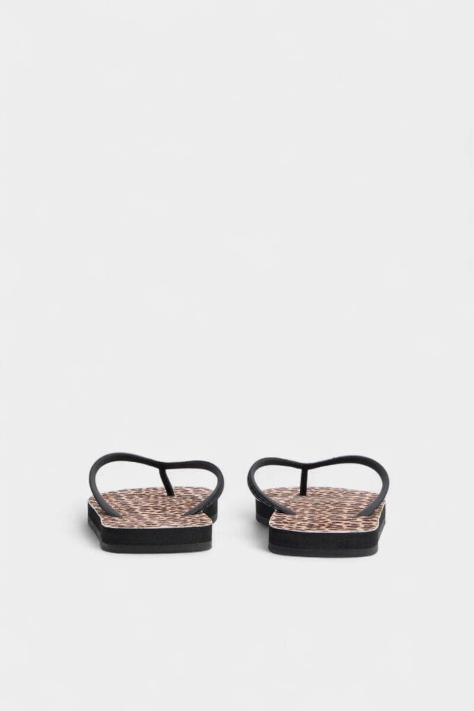 Wild2 teenslippers