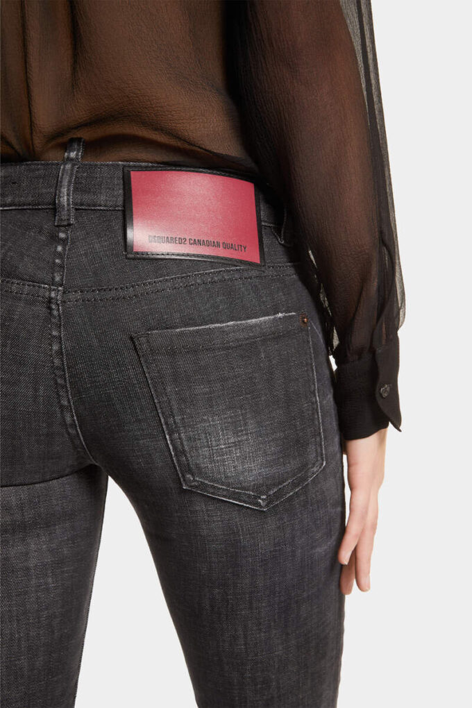 Zwarte, gemakkelijk te wassen Jennifer-Jeans met middelhoge taille Zwarte, gemakkelijk te wassen Jennifer-Jeans met middelhoge taille